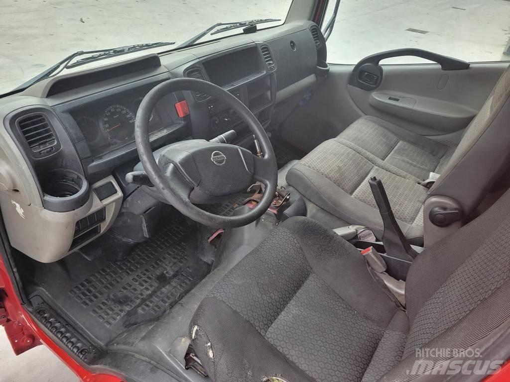 Nissan Cabstar Kabiny i wnętrze