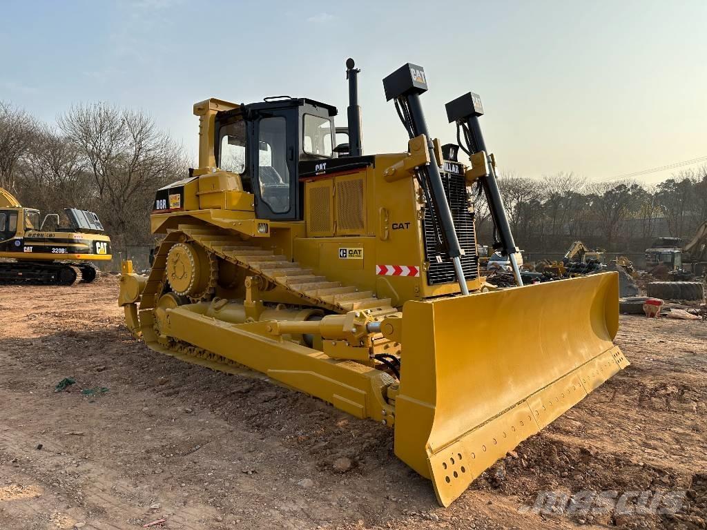 CAT D 8 R Spycharki gąsienicowe