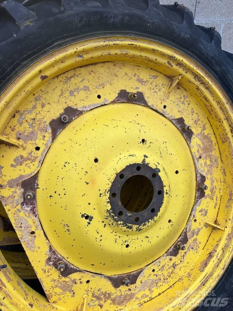 Alliance 230/95R44 Opony, koła i felgi