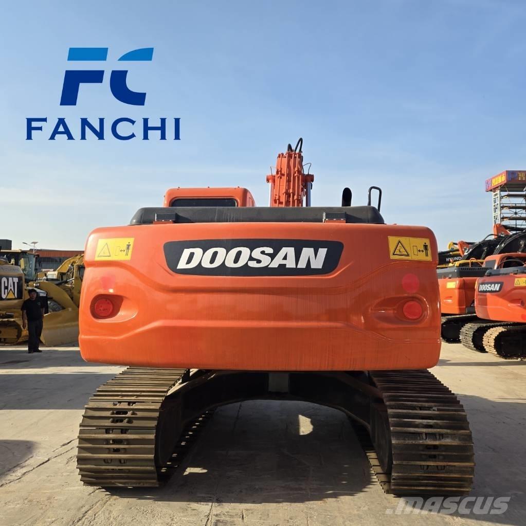 Doosan DX 225 LC Koparki gąsienicowe
