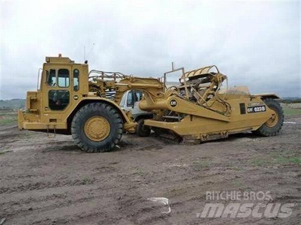 CAT 623B Koparki kołowe