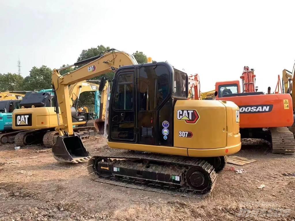 CAT 307 Koparki gąsienicowe