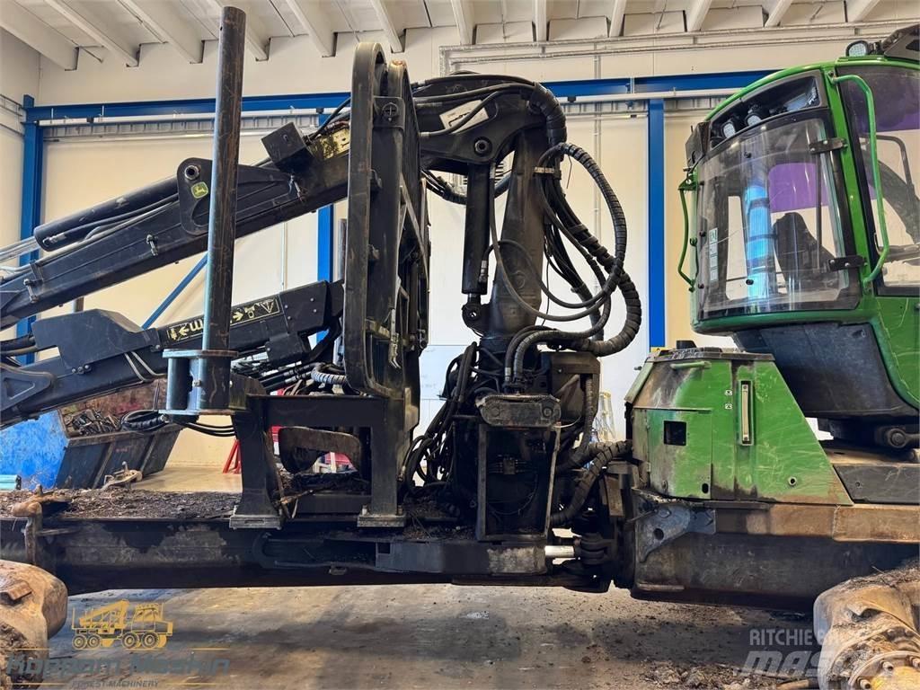 John Deere 1910E Forwardery