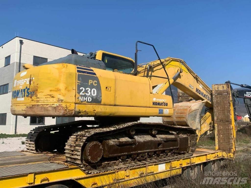 Komatsu PC 230 NHD Koparki gąsienicowe