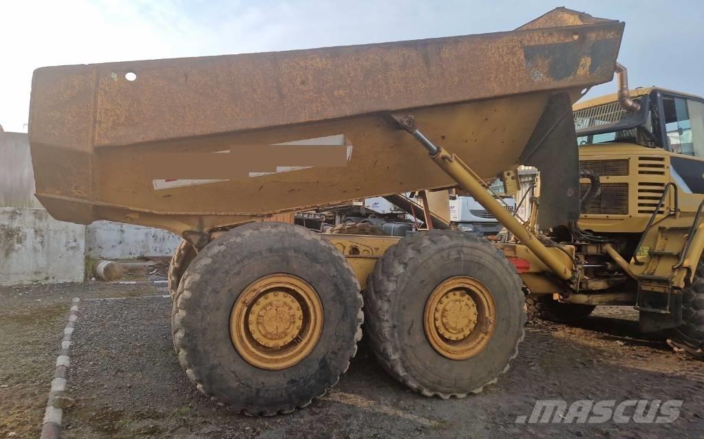 CAT 730 Wozidła przegubowe