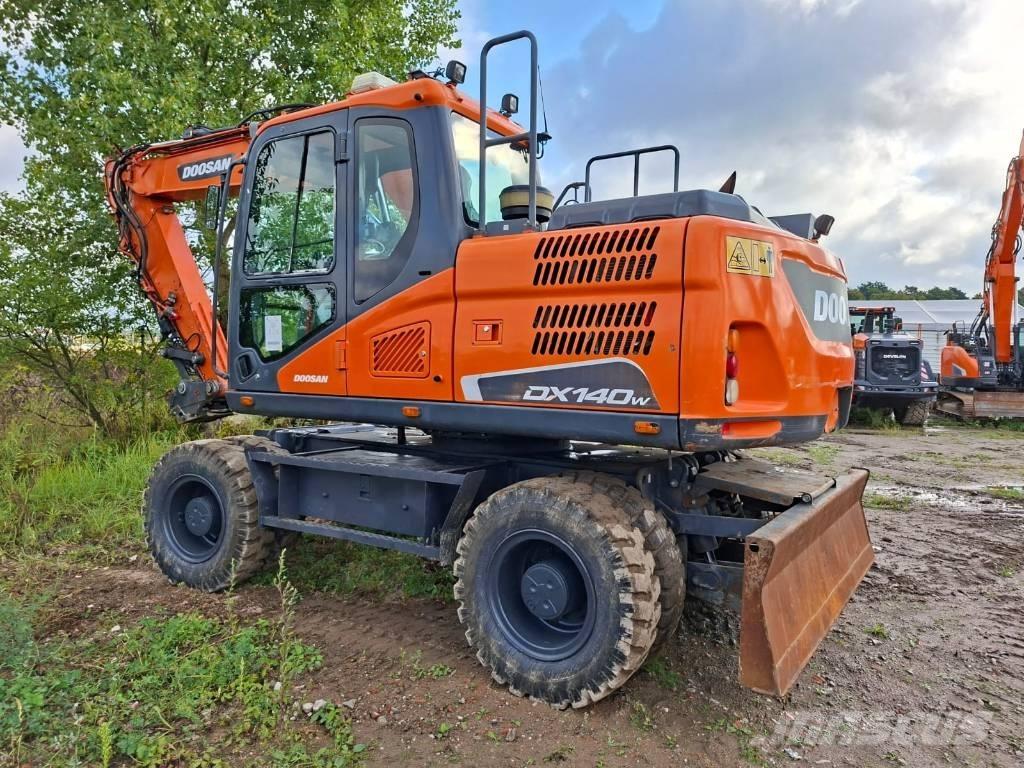 Doosan DX140W-5 Koparki kołowe