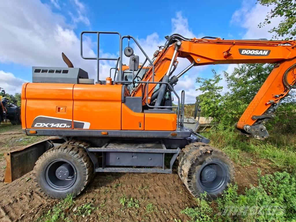 Doosan DX140W-5 Koparki kołowe