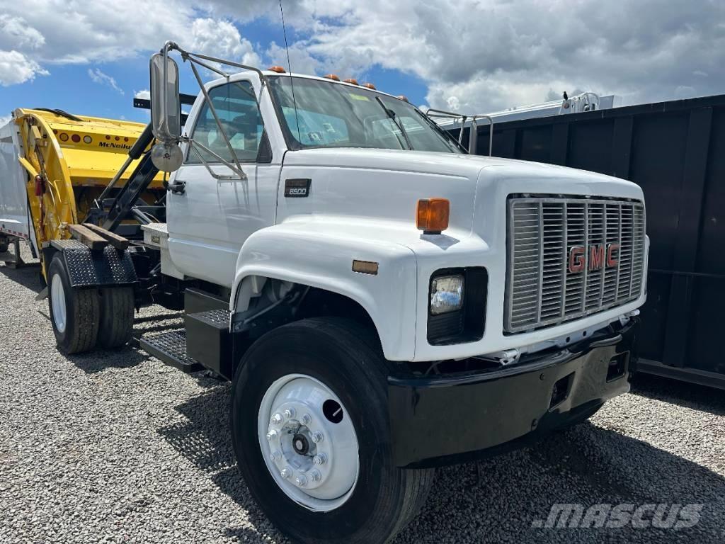 GMC C8500 Śmieciarki
