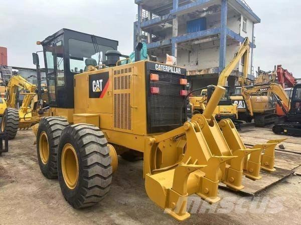CAT 140 K Równiarki