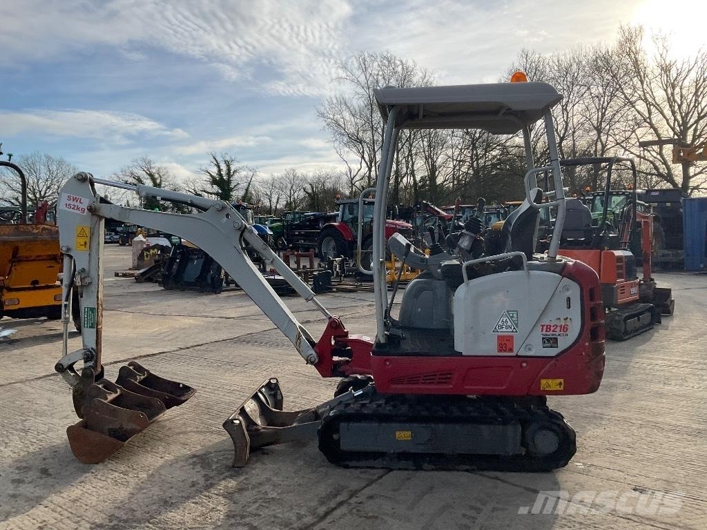 Takeuchi TB 216 Minikoparki