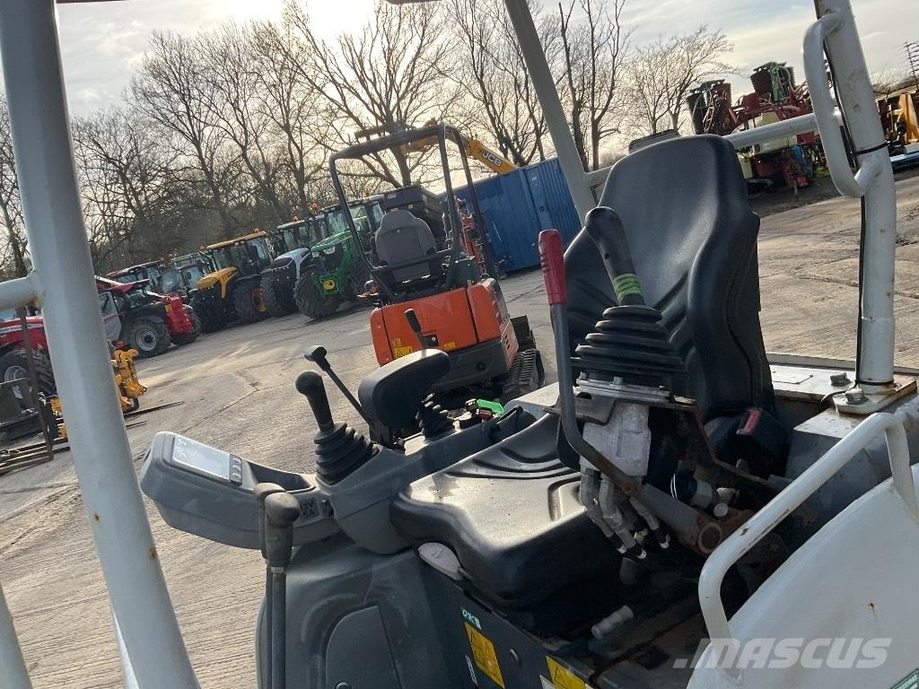 Takeuchi TB 216 Minikoparki