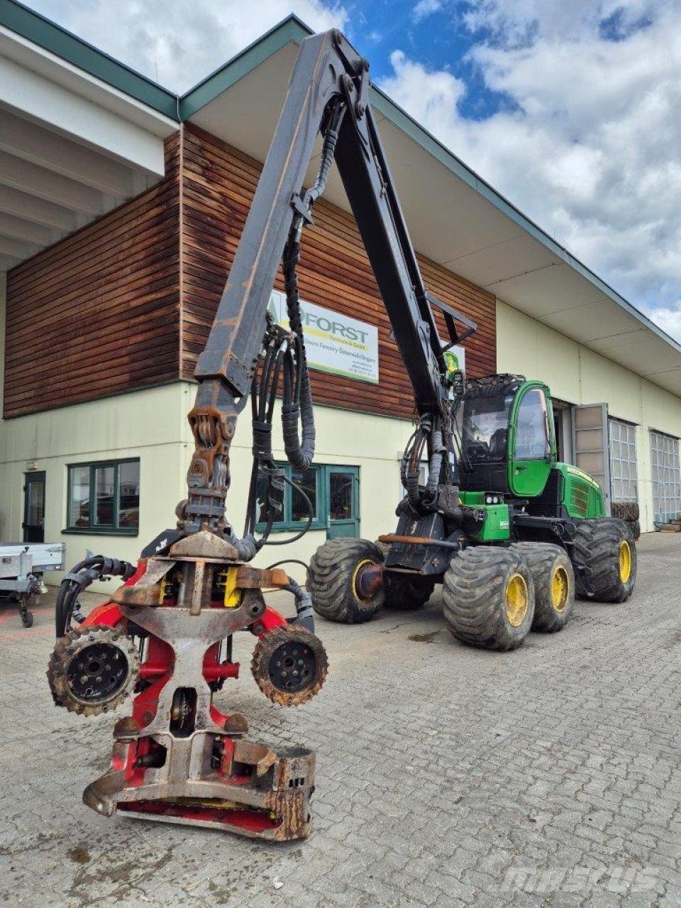 John Deere 1070 E Harwestery