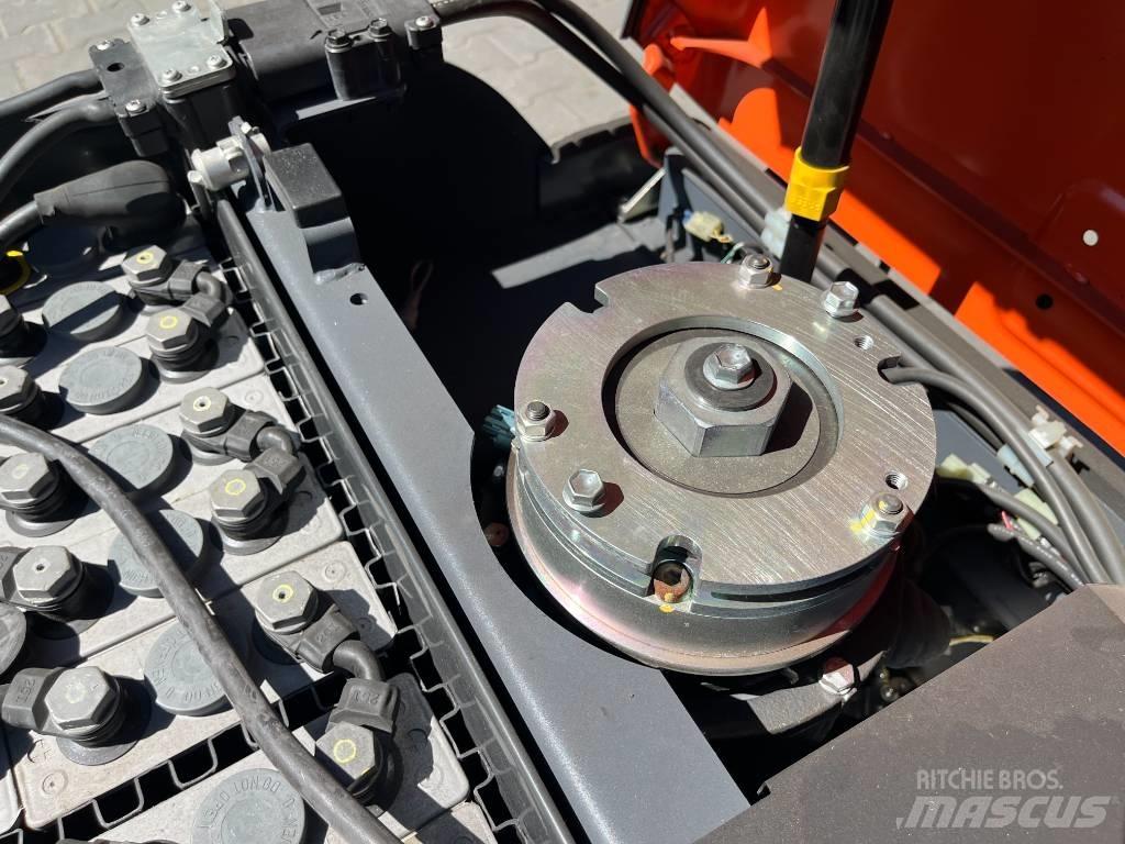 Toyota 4 CB TY 2 Wózki widłowe samochodowe ciągnące