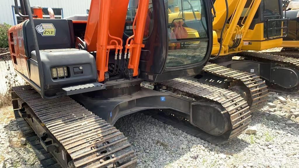 Hitachi ZAXIS120 Koparki gąsienicowe