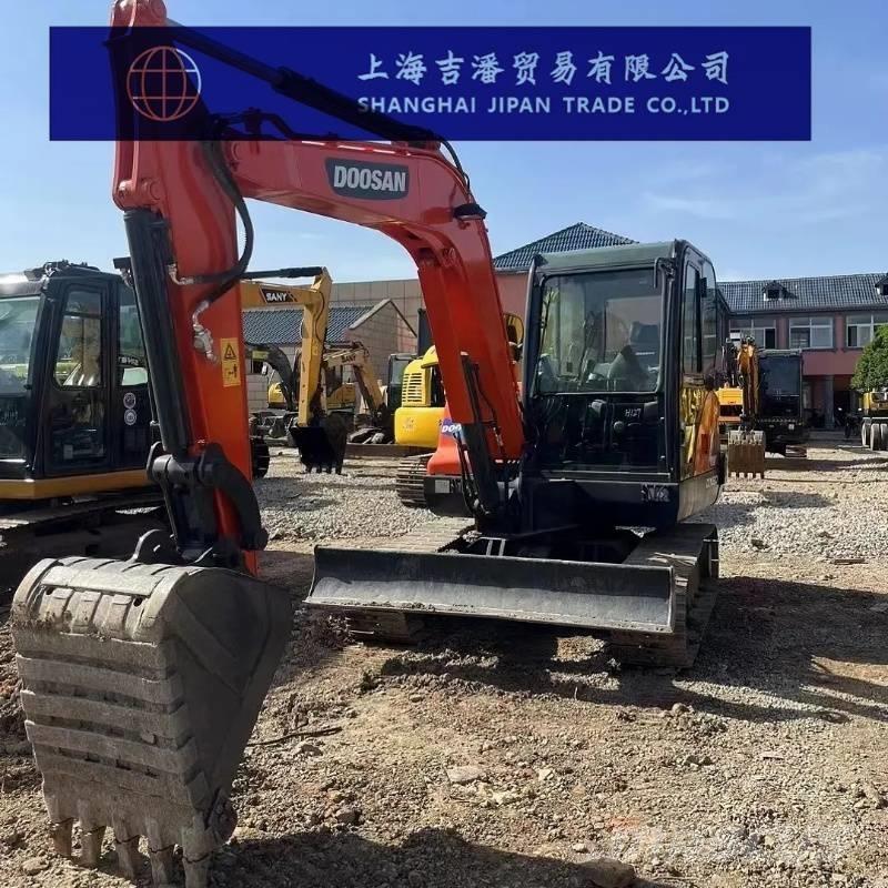 Doosan DX 60 Minikoparki
