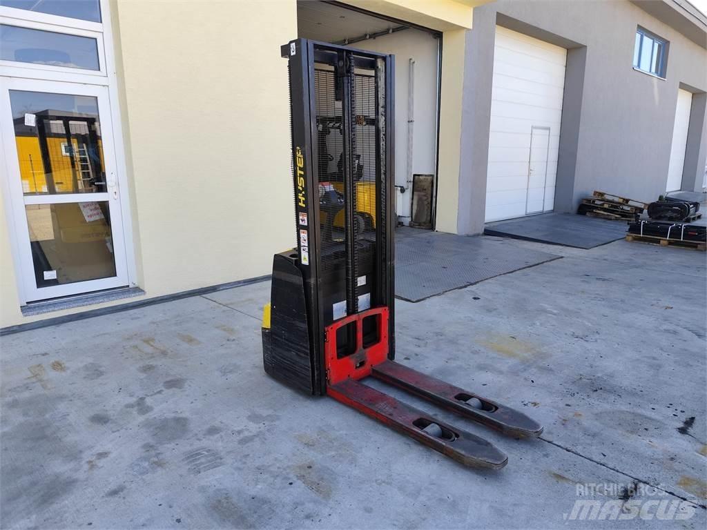 Hyster S1.0E Wózki widłowe unoszące z dyszlem