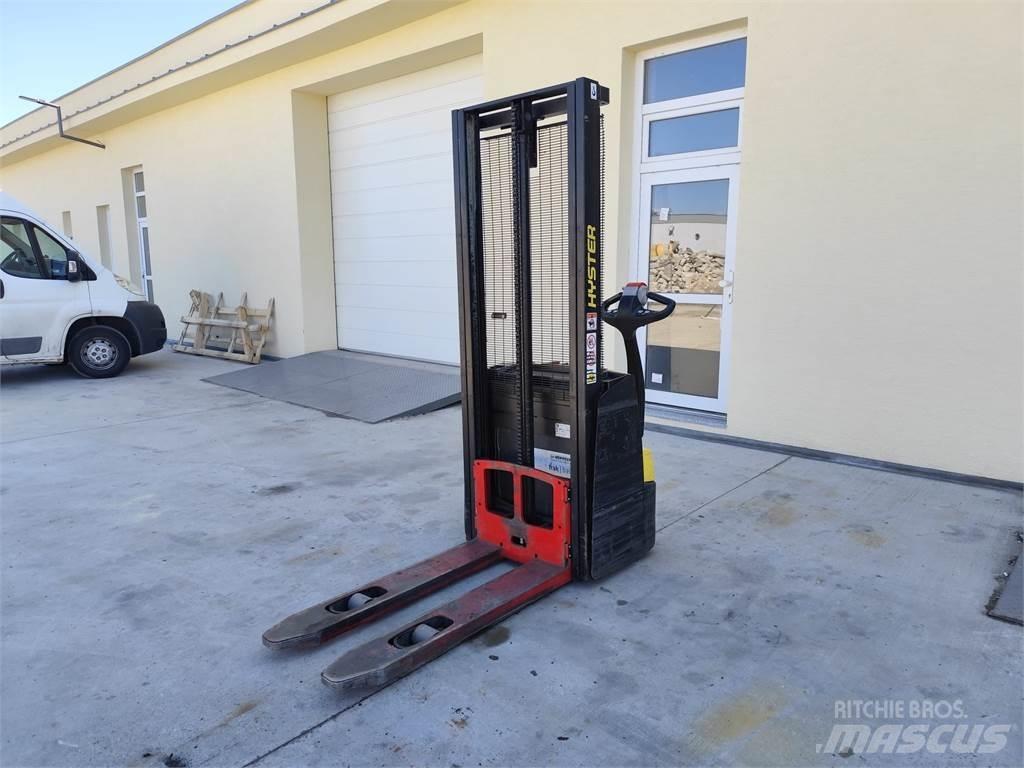 Hyster S1.0E Wózki widłowe unoszące z dyszlem