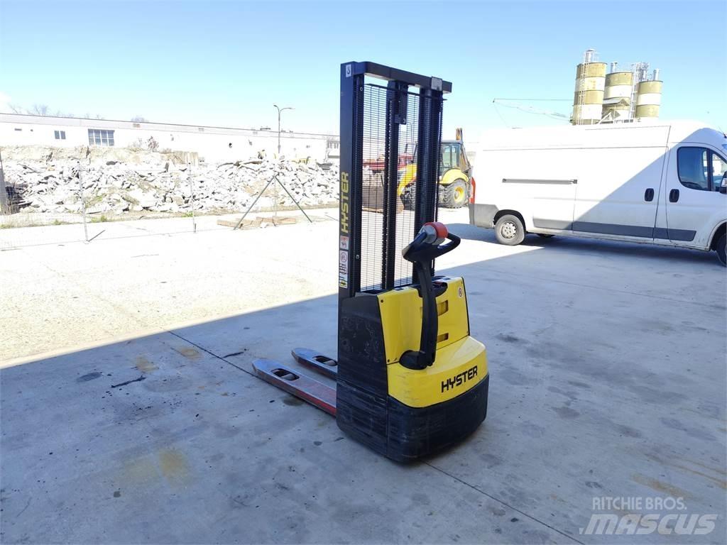 Hyster S1.0E Wózki widłowe unoszące z dyszlem