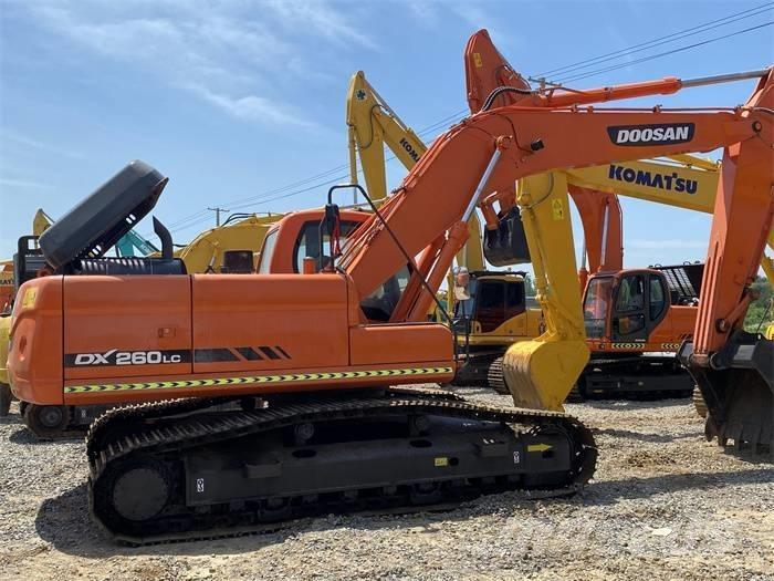 Doosan DX 260LC Koparki gąsienicowe