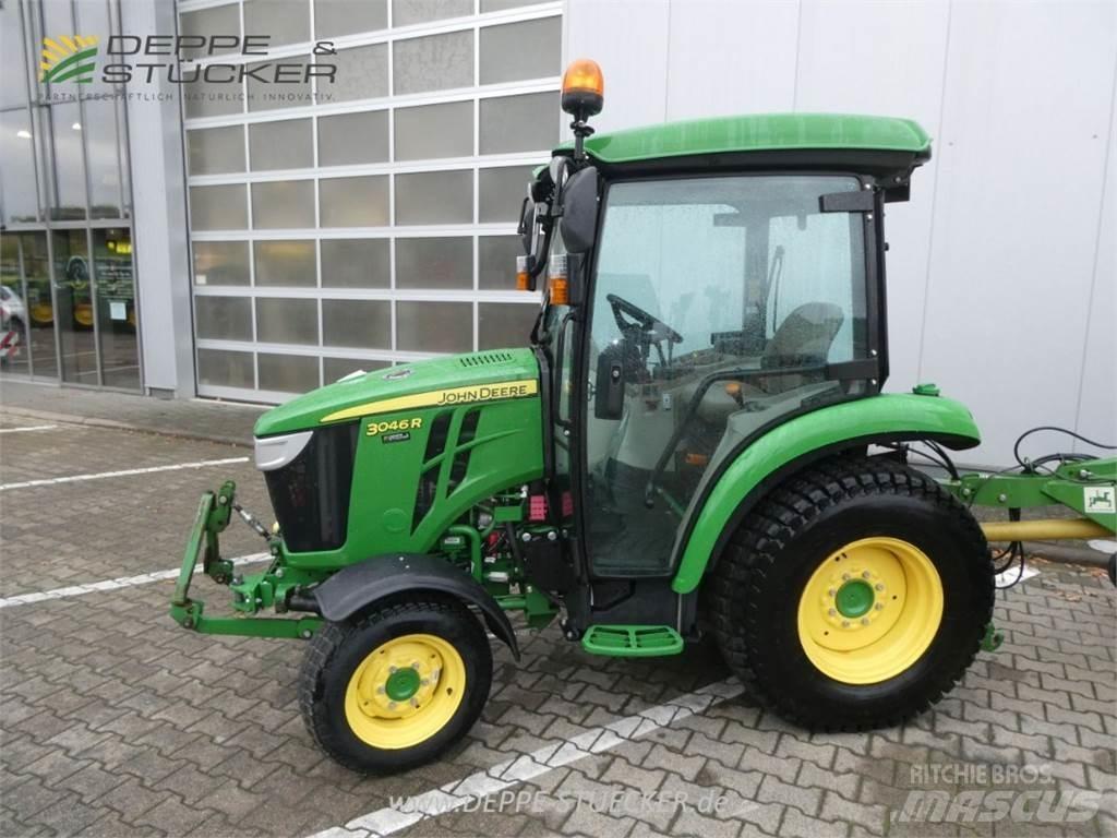 John Deere 3046R Mikrociągniki