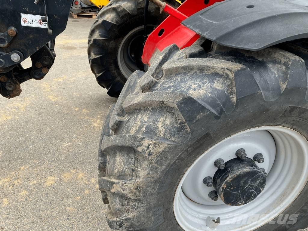 Manitou 841-145 PS + Ciągniki rolnicze