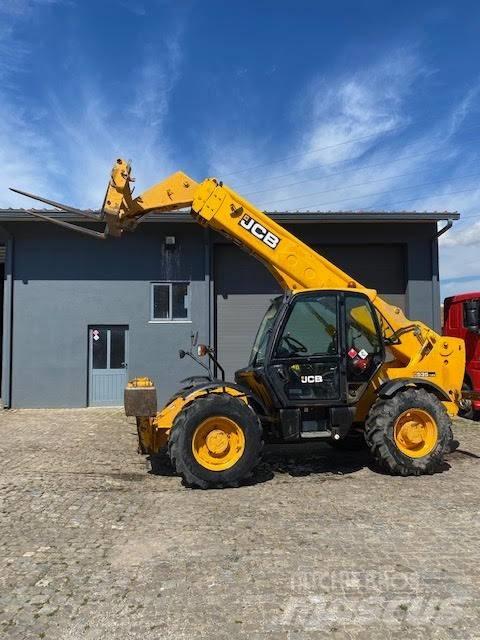 JCB 535-125 Ładowarki teleskopowe