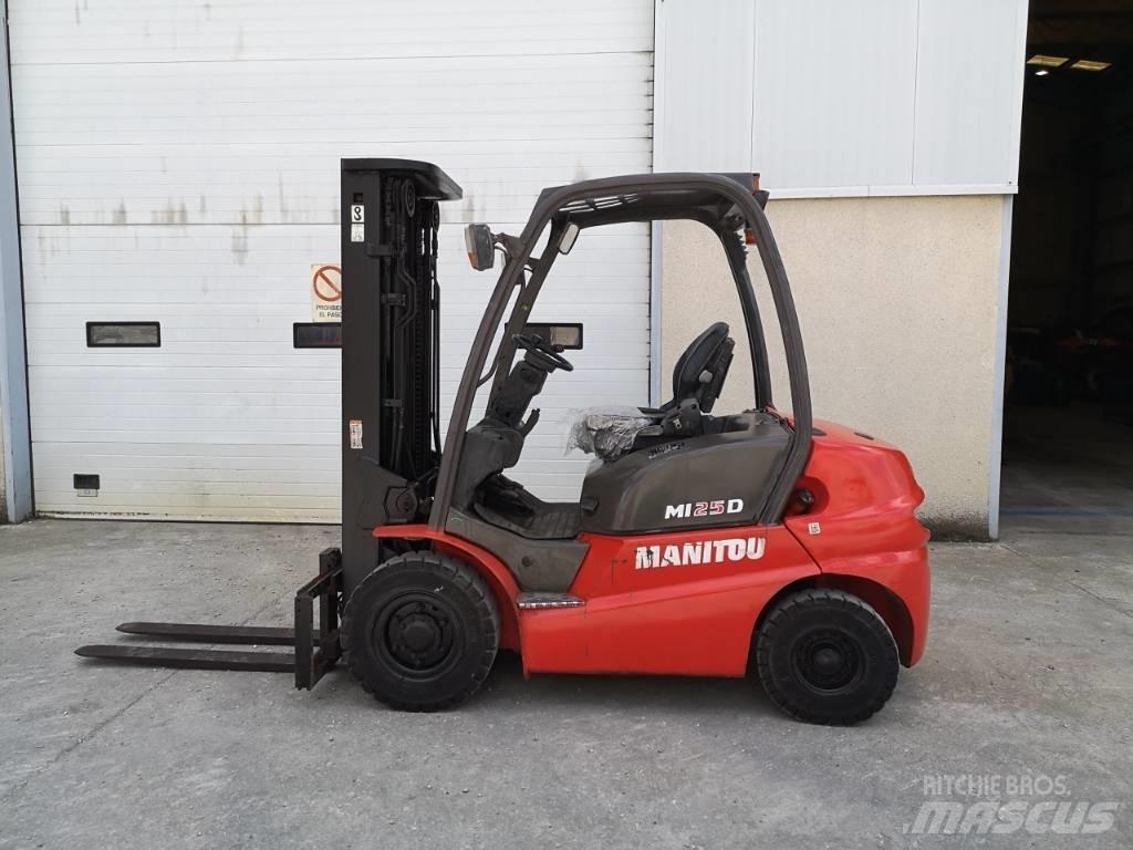Manitou MI25D Wózki LPG