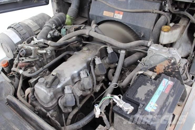 Nissan DX25LPG Wózki LPG