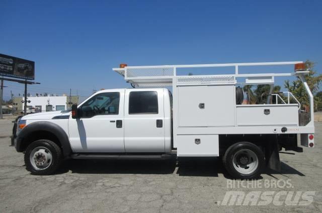 Ford F 550 Ciężarówki typu Platforma / Skrzynia
