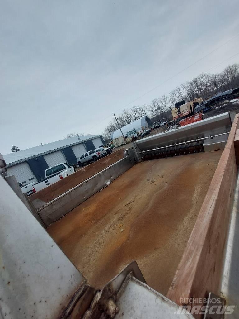 Ford F 550 XLT Lemiesze i pługi śnieżne