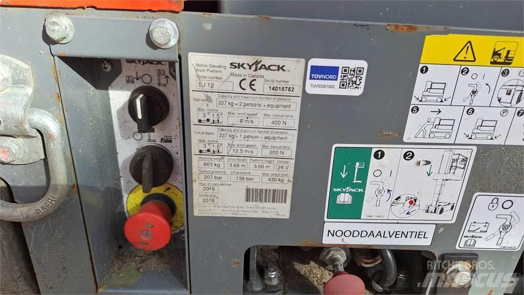 SkyJack SJ12 Inne podnośniki