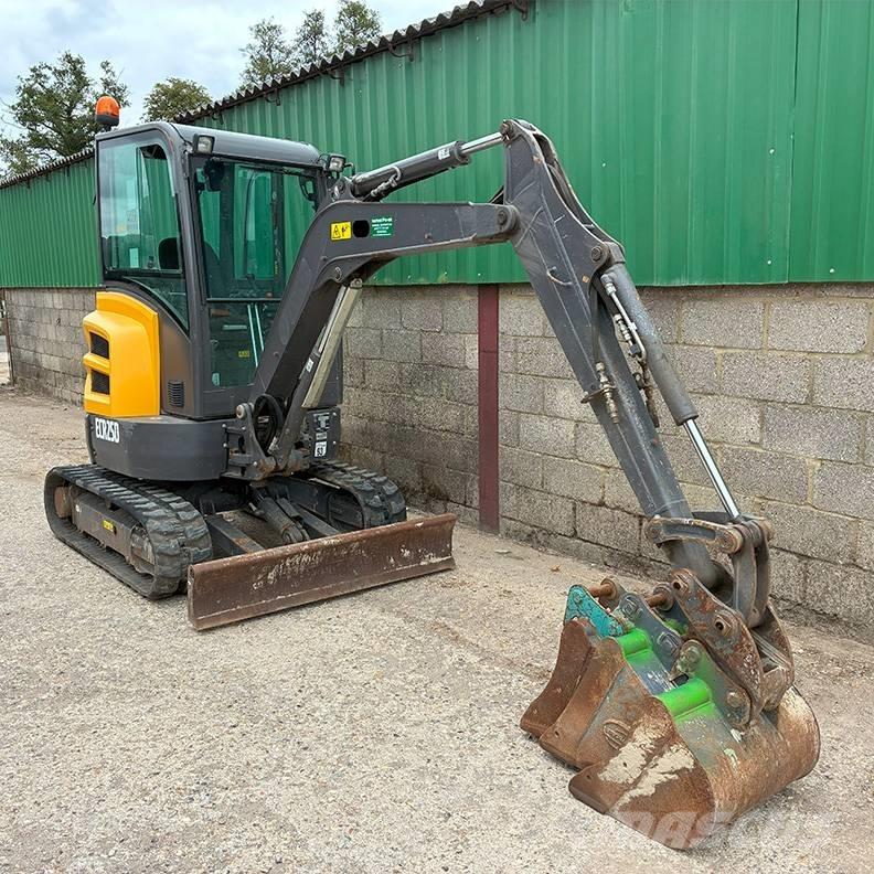 Volvo ECR25D Minikoparki