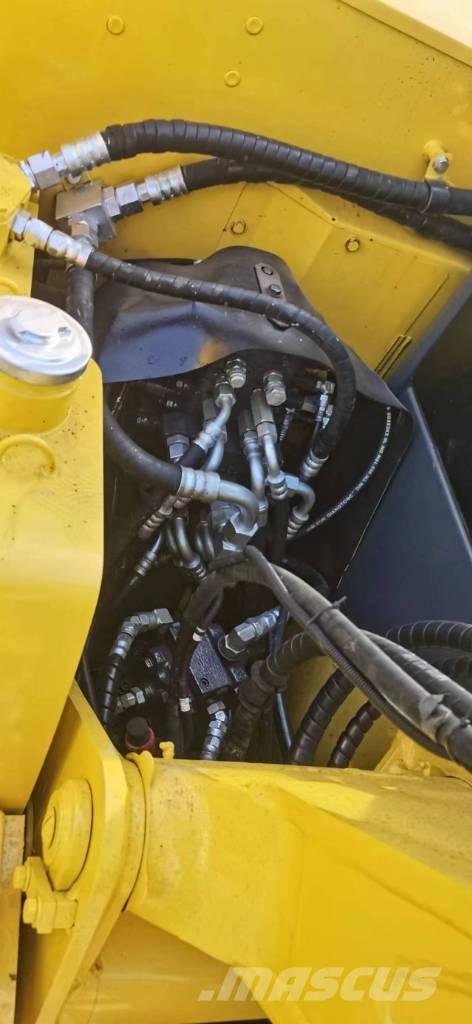 Komatsu 60-8 Koparki gąsienicowe