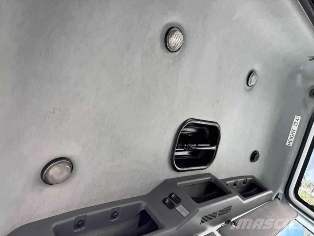 Mack Granite GU 813 Ciężarówki z wymienną zabudową