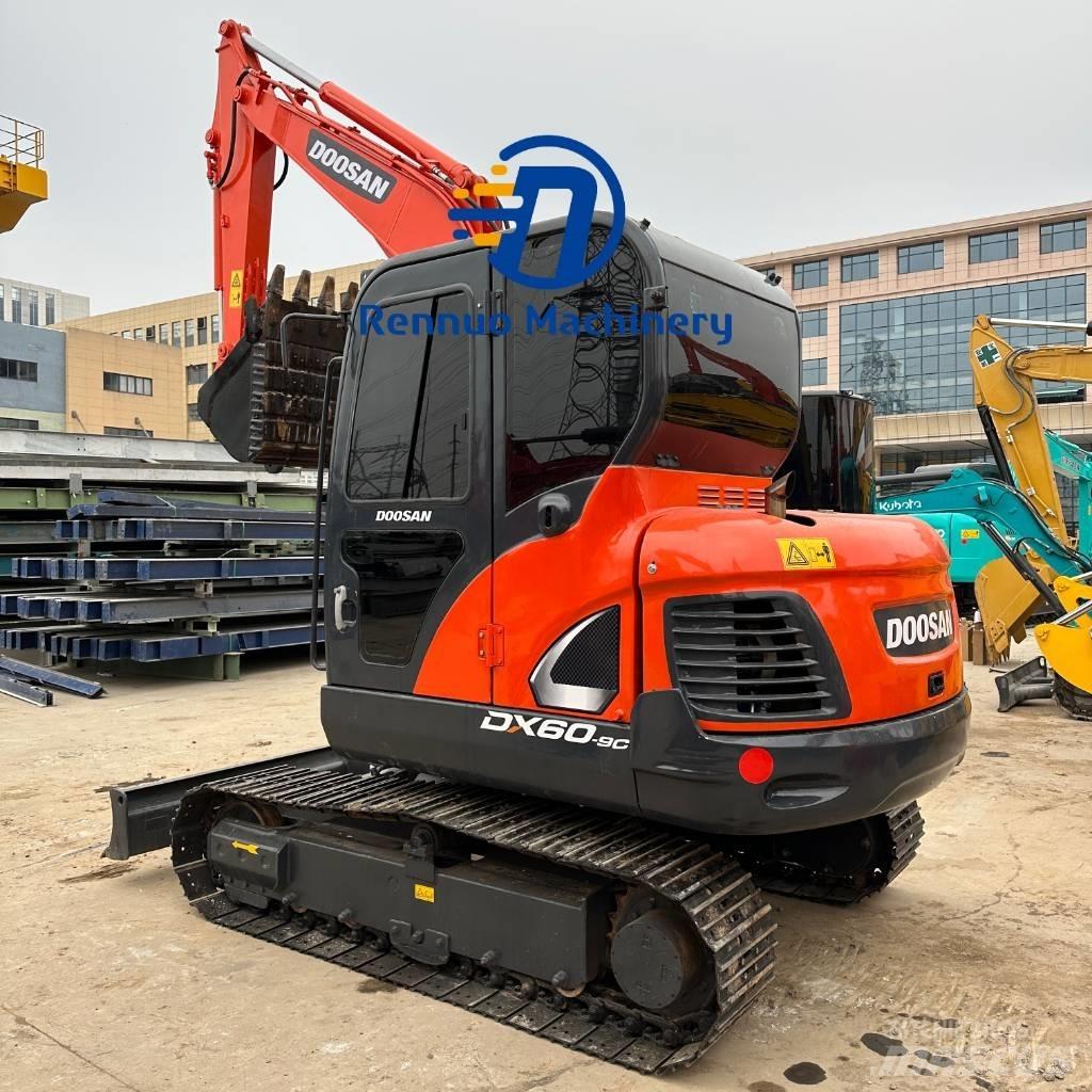 Doosan DX 60 Minikoparki