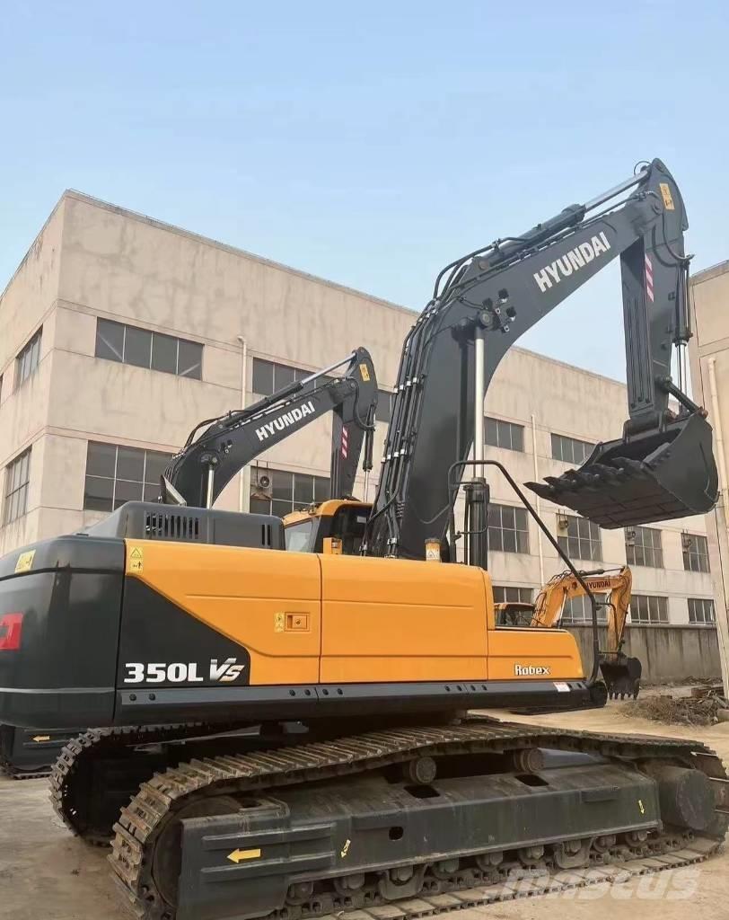 Hyundai 350 L VS Koparki gąsienicowe