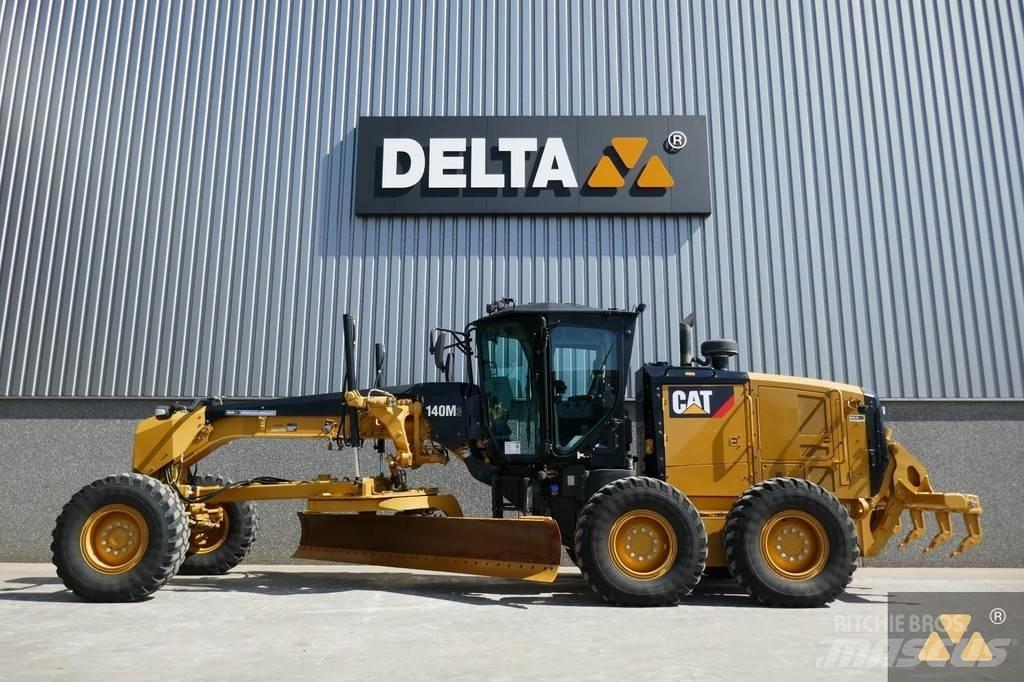 CAT 140M3 Równiarki