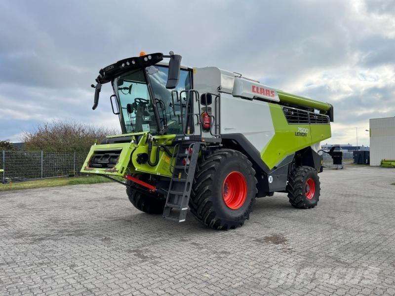 CLAAS LEXION 7500 Kombajny zbożowe