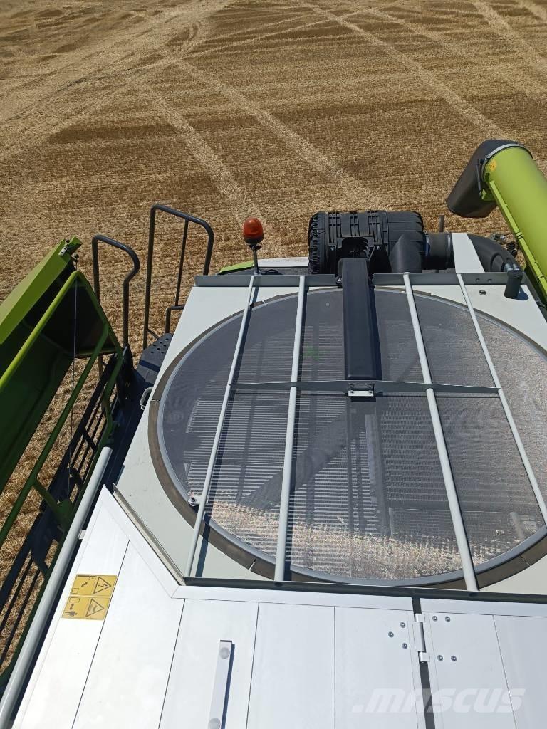 CLAAS Lexion 8700 Kombajny zbożowe