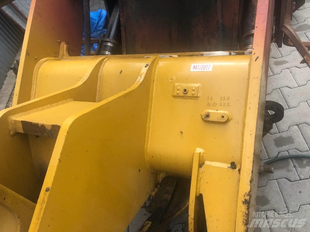 CAT 906 ramiona Ramy i zawieszenie