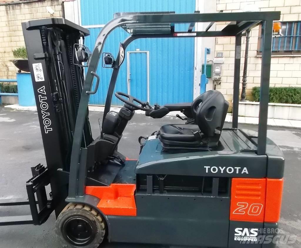 Toyota 7 FBEF 20 Wózki elektryczne