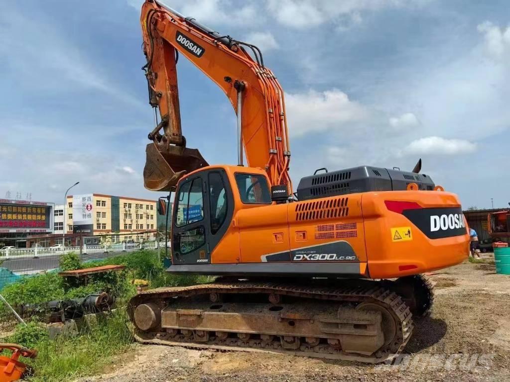 Doosan DX 300 LC Koparki gąsienicowe