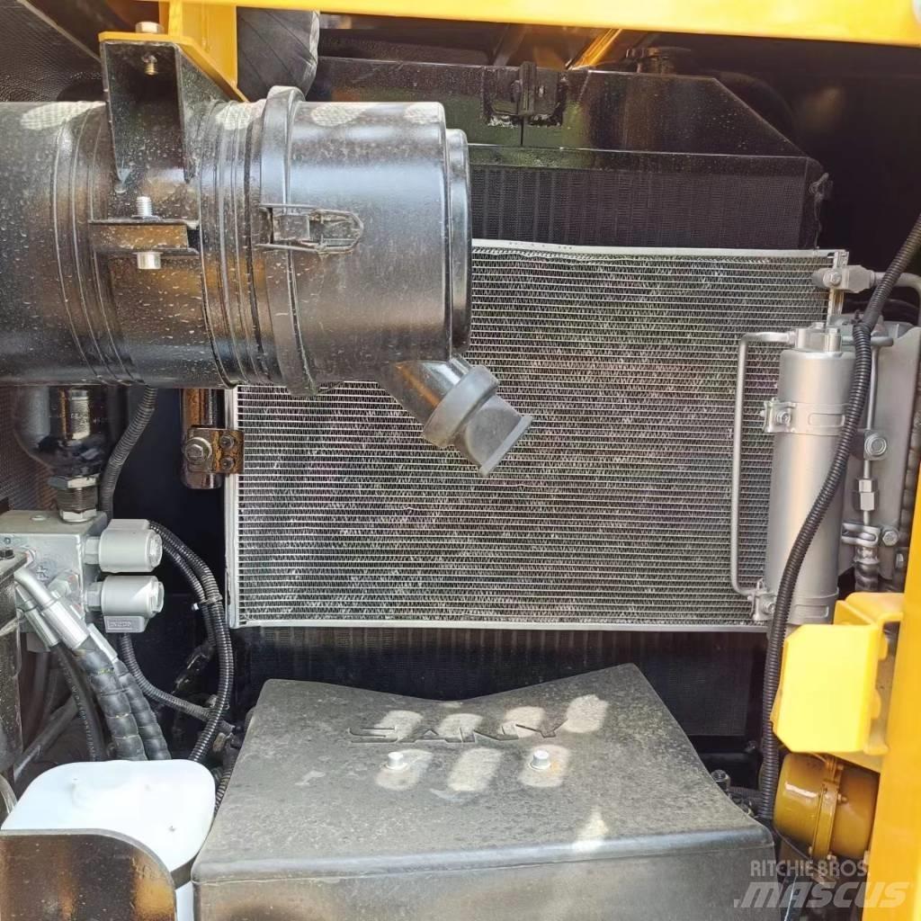Sany SY 75 Koparki gąsienicowe