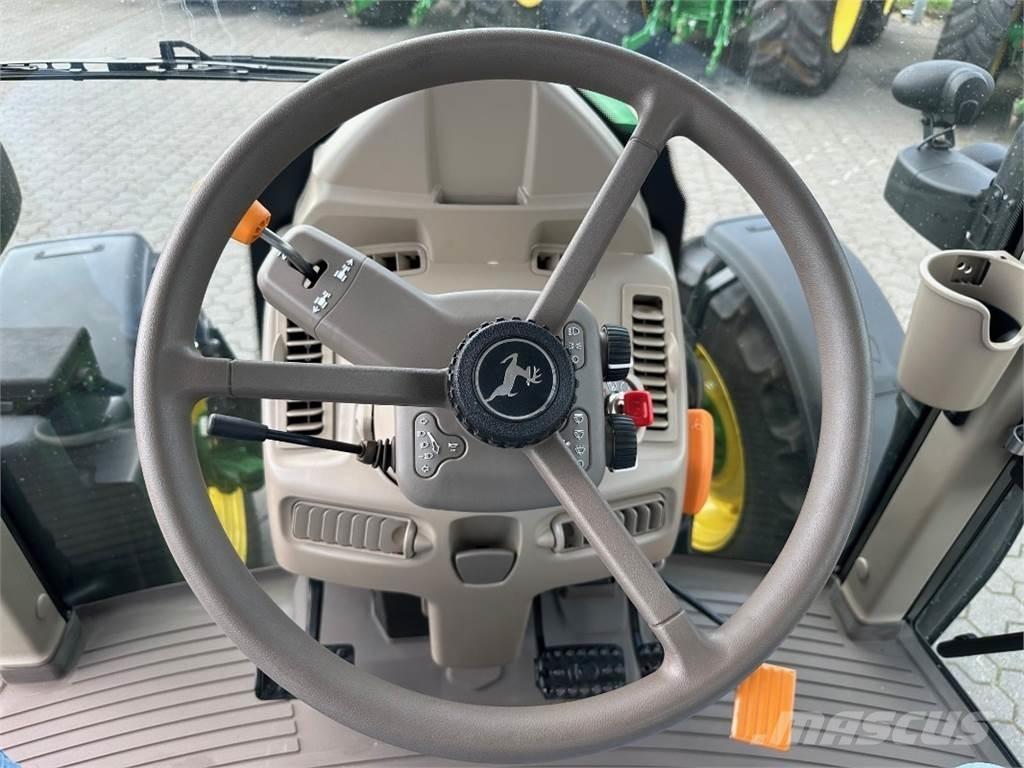 John Deere 6110 M Ciągniki rolnicze