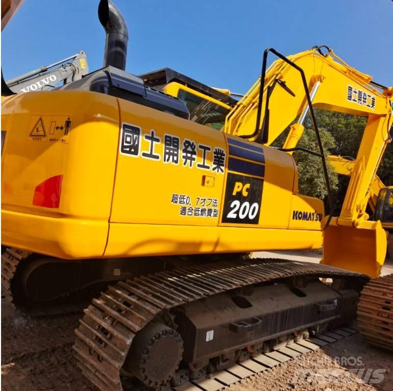 Komatsu PC 200-8 Koparki gąsienicowe