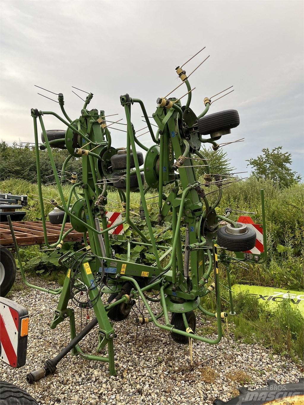 Krone KW 8.82/8 Zgrabiarki i przetrząsacze