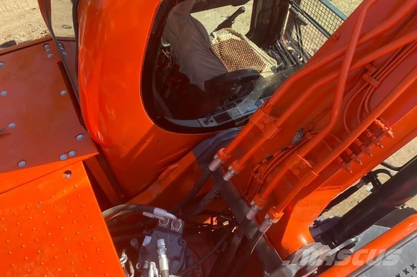 Doosan DX225 Koparki gąsienicowe