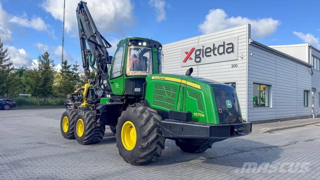 John Deere 1070 E Harwestery