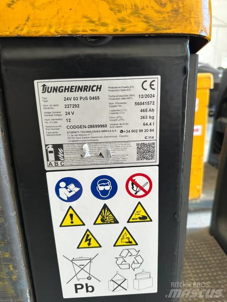 Jungheinrich ECE 225 Wózki widłowe unoszące