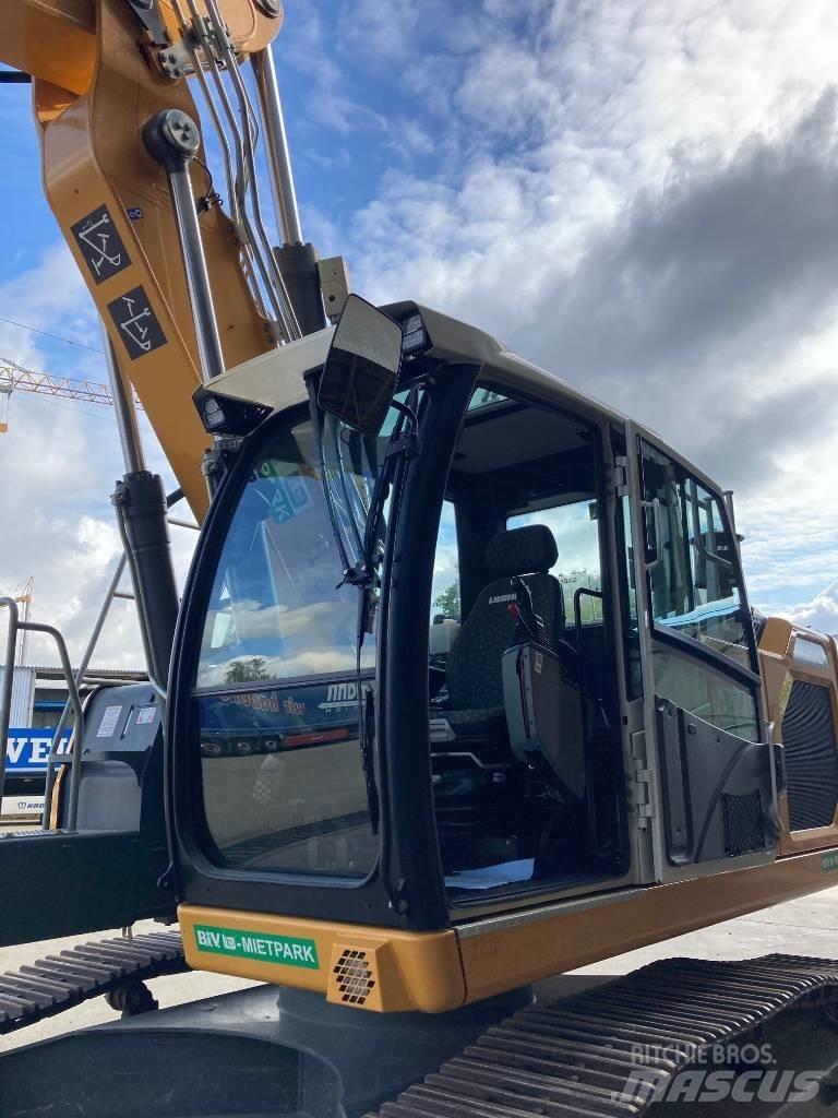 Liebherr R 922 Crawler excavators